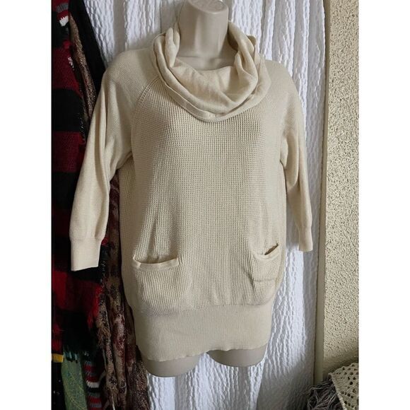 Ann Taylor Loft sweater (#362) - Picture 3 of 8